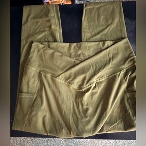 BuffBunny Dark Green Leggings